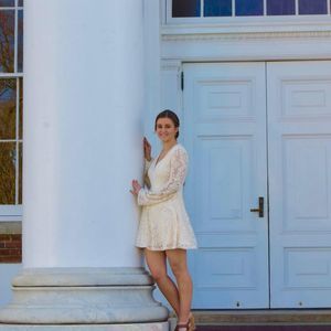 Meet your Posher, Lauren